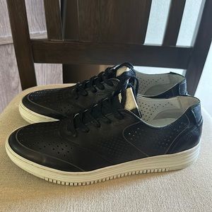 Bullboxer Lace Up Oxfords Sneakers Black White Size 9 (40)